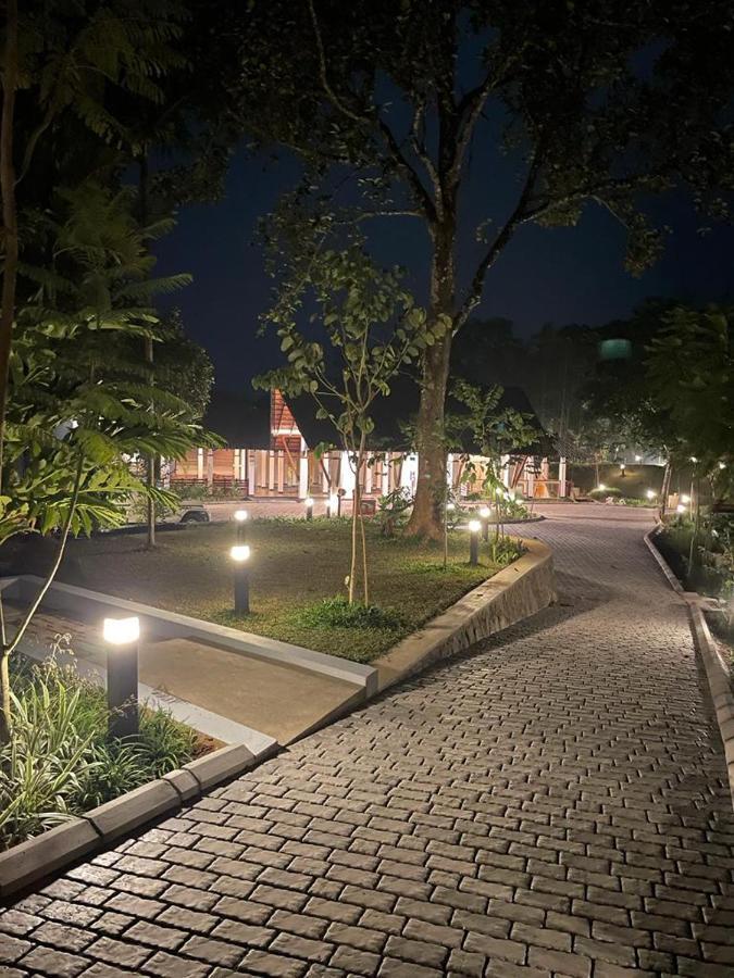 Great Trails Wayanad By Grt Hotels Ngoại thất bức ảnh